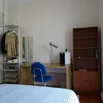 Rent a room of 110 m² in lisbon