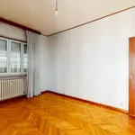 Rent 4 bedroom apartment of 122 m² in Torino