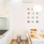 Rent 2 bedroom apartment of 60 m² in lisbon