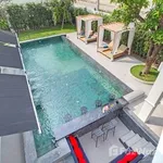 Rent 5 bedroom house of 450 m² in Chon Buri