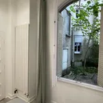 Rent 2 bedroom apartment of 40 m² in Paris