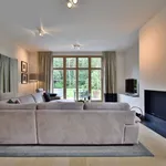 Rent 7 bedroom house of 719 m² in Kapellen