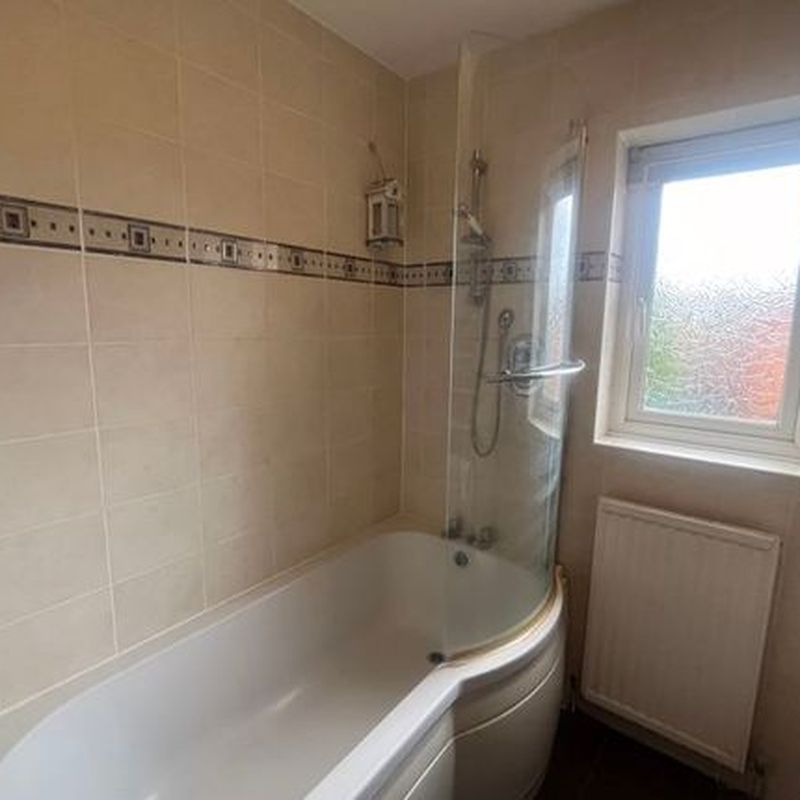 Property to rent in Naomi Close, Blacon, Chester CH1 Saughall