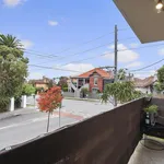 Rent 1 bedroom apartment in St Kilda