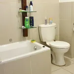 Rent 1 bedroom apartment in Randburg