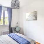 Rent 4 bedroom apartment of 72 m² in Marseille