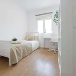 Rent a room of 100 m² in valencia