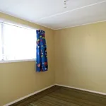 Rent 3 bedroom house in street