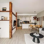 Rent 4 bedroom apartment of 95 m² in Barcelona