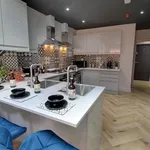 Rent 7 bedroom flat in Leicester