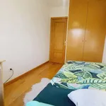 Rent a room of 180 m² in Madrid