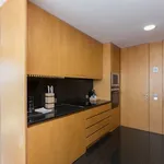 Rent 4 bedroom apartment of 150 m² in Porto