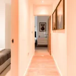 Rent 3 bedroom apartment of 63 m² in Redhill