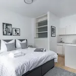 Rent 3 bedroom apartment of 25 m² in Berlin