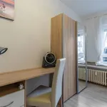 Rent 1 bedroom apartment of 40 m² in Dusseldorf