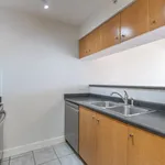 Appartement de 828 m² avec 2 chambre(s) en location à Vancouver