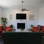 Rent 5 bedroom house in Cathedral City