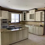 Rent 4 bedroom house in Vaughan (East Woodbridge)