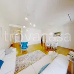 Rent 4 bedroom apartment of 182 m² in Triest