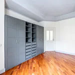 Pronajměte si 3 ložnic/e byt o rozloze 107 m² v Prague