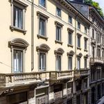 Rent a room of 160 m² in Milano