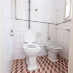 Rent a room in lisbon