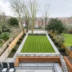 Rent 2 bedroom flat of 119 m² in London