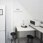 Rent 2 bedroom apartment of 30 m² in Stuttgart