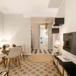 Rent 4 bedroom apartment of 60 m² in Barcelona