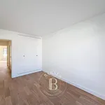 Appartement de 74 m² avec 3 chambre(s) en location à Paris