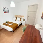 Rent 4 bedroom apartment in Valencia