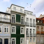 Rent 3 bedroom apartment of 50 m² in Porto