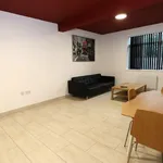 Rent 3 bedroom flat in West Midlands