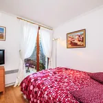 Rent 1 bedroom apartment of 90 m² in Paris