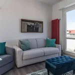 Rent 2 bedroom apartment of 70 m² in milan