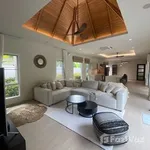 Rent 6 bedroom house of 400 m² in Phuket