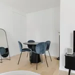 Rent 1 bedroom apartment of 452 m² in Paris