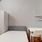 Rent 6 bedroom apartment of 200 m² in milan