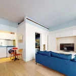 Rent 4 bedroom apartment of 38 m² in Paris