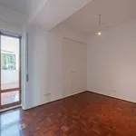 Rent 4 bedroom apartment of 201 m² in Lisbon