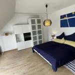 Rent 2 bedroom apartment of 91 m² in Berlin