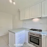 Rent 2 bedroom apartment in Melbourne