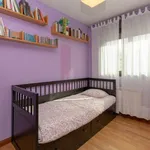 Rent a room of 100 m² in madrid