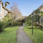 Rent 3 bedroom apartment in Toorak