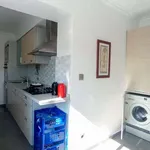 Rent 3 bedroom apartment of 110 m² in lisbon