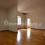 Rent 5 bedroom apartment of 200 m² in Lucca