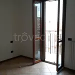 Appartamento in affitto a Trecate viale Conti Cicogna, non arredato/vuoto, balcone, angolo cottura - TrovaCasa