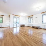 Rent 4 bedroom apartment of 230 m² in Zagreb