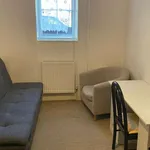 Rent a room of 92 m² in london