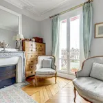 Appartement de 1561 m² avec 3 chambre(s) en location à Paris